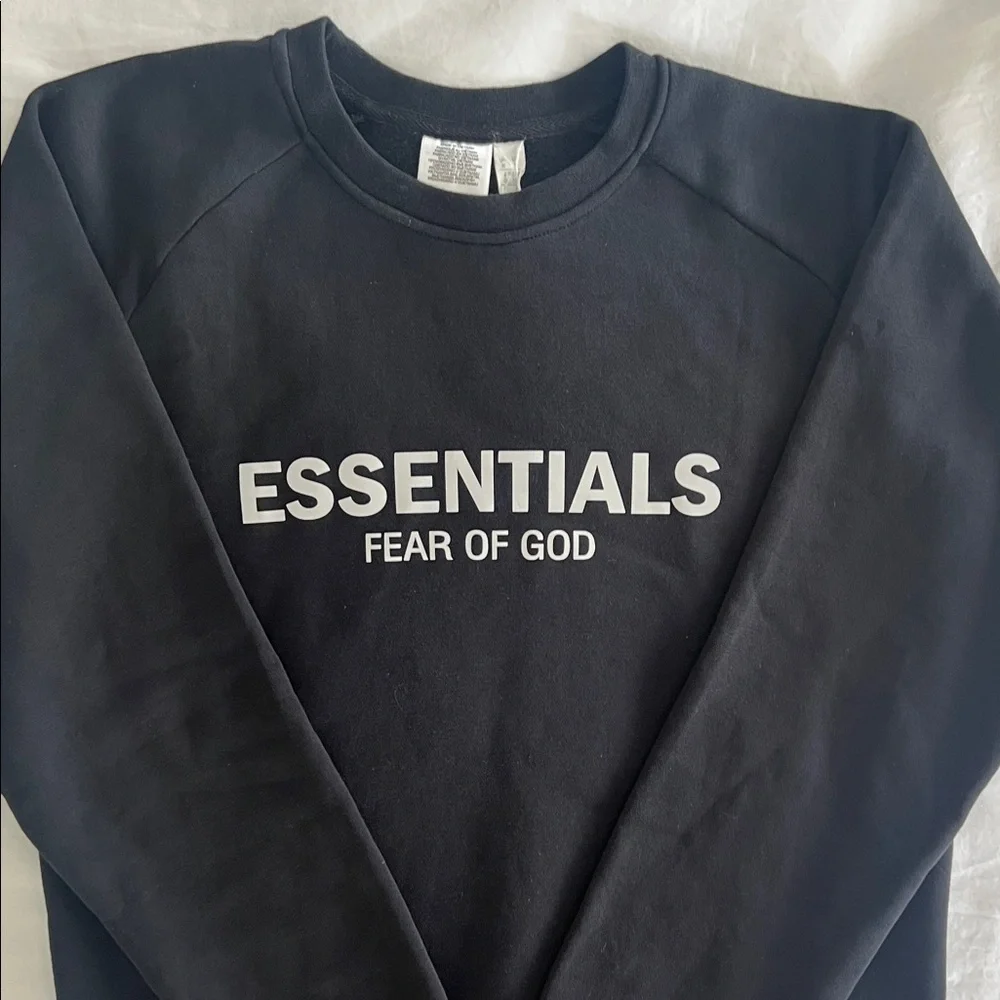 Fear of God Essentials Crewneck Black Sweater - Picture 2 of 7